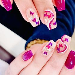La Vie Nails & Spa - By Elaine