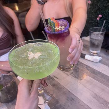 Sky Blossom - Butterfly Effect & Rainbow Unicorn drinks - Vietnamese Near Me - Dallas, Texas Sky Blossom - Butterfly Effect & Rainbow Unicorn drinks - Vietnamese Near Me - Dallas, Texas