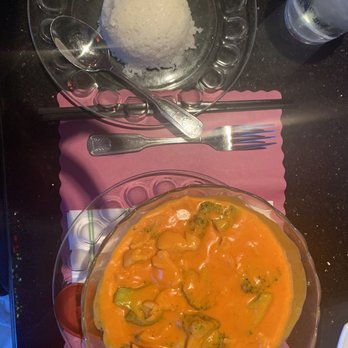 Saigon Flavors - Red curry chicken with white rice - Vietnamese Near Me - Oviedo, Florida