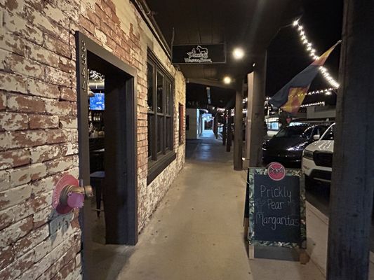 Porters Western Saloon by null