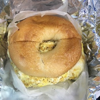 Pete's Little Lunch Box - Hot sausage, egg, and cheese bagel sandwich - Food Trucks Near Me - Philadelphia, Pennsylvania Pete's Little Lunch Box - Hot sausage, egg, and cheese bagel sandwich - Food Trucks Near Me - Philadelphia, Pennsylvania