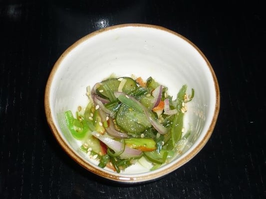 Sushi Kinoya by null