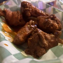 Harpos - Buffalo wings August 2025'