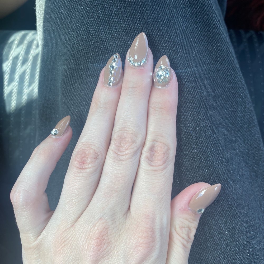 Love how Lily knew exactly what I wanted with my nail art & the pics I showed her-she was very open & understanding.