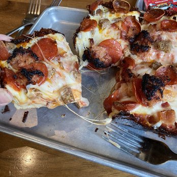 Wrecktangle Pizza - Yum yum yum - Pizza Near Me - Minneapolis, Minnesota