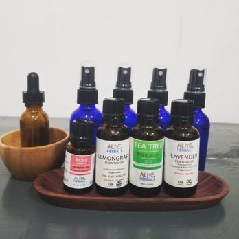 Obacchi - Essential Oil Head Massage - Hair Salons Near Me - New York, New York Obacchi - Essential Oil Head Massage - Hair Salons Near Me - New York, New York