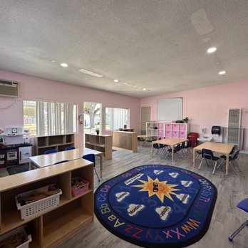 Cypress Early Explorers Preschool - Child Care & Day Care Near Me - Cypress, California