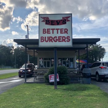 Bev's Better Burgers - Outside - Burgers Near Me - Alachua, Florida