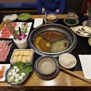 Da Long Yi Hot Pot - Hot Pot Near Me - Boston, Massachusetts Da Long Yi Hot Pot - Hot Pot Near Me - Boston, Massachusetts