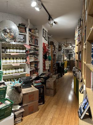 Sweet Pickle Books by null