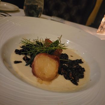 Summit House - Hokkaido scallops - Steakhouses Near Me - Fullerton, California Summit House - Hokkaido scallops - Steakhouses Near Me - Fullerton, California