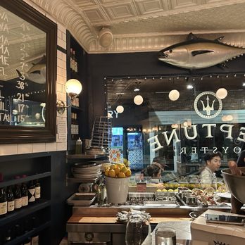 Neptune Oyster - Bar area - Seafood Near Me - Boston, Massachusetts