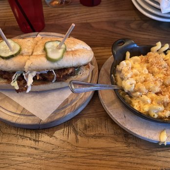 The Eagle Mass Ave - Chicken Sandwich and Mac & Cheese - American Near Me - Indianapolis, Indiana The Eagle Mass Ave - Chicken Sandwich and Mac & Cheese - American Near Me - Indianapolis, Indiana