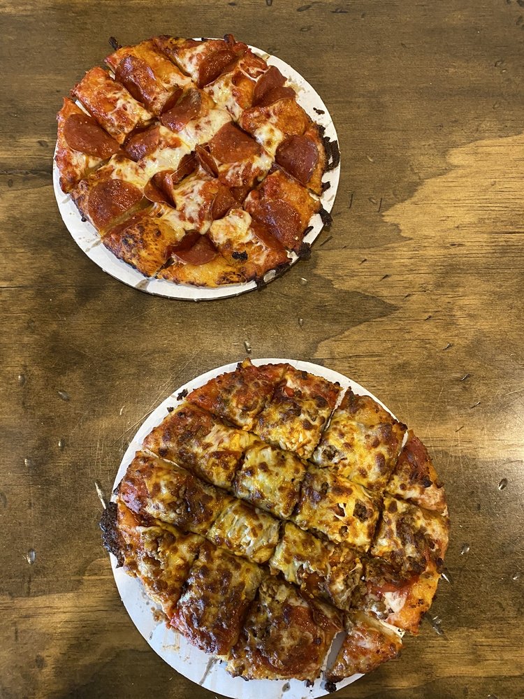 J. BURNS’ PIZZA SHOP Updated October 2024 53 Photos & 73 Reviews