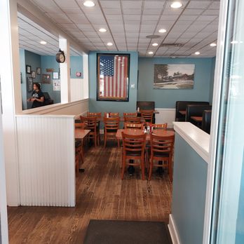 Maywood Pancake House - Inside - Breakfast & Brunch Near Me - Maywood, New Jersey