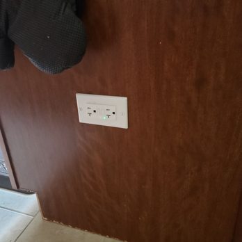 Electrified - Island outlet - Electricians Near Me