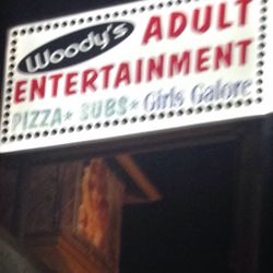 Woody's