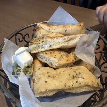 Italiano - The best part of our meal was the bread basket - Pizza Near Me - Bethpage, New York