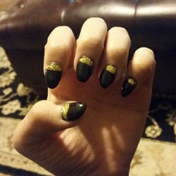 Lily Nail Spa - Lily has poor skills in doing nails, cannot shape good&puts lump of acrylic gel on! Shity as fuck!