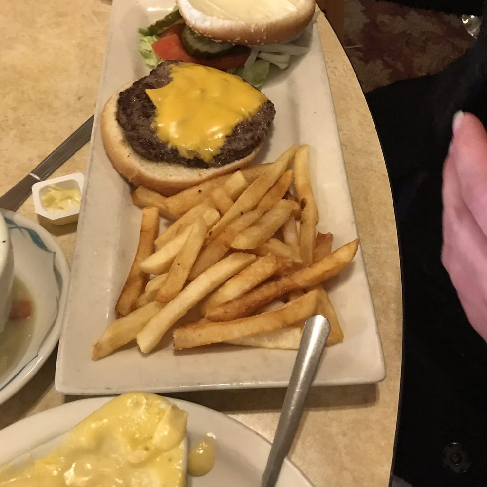 Country Kitchen - Burger fries good bet - Breakfast & Brunch Near Me - Hebron, Indiana