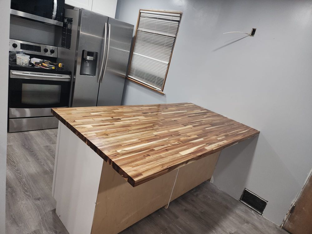 Slide of Maitland & Sons Construction