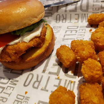 Frisco Tap House - Fried chicken sandwich with tater tots - American Near Me - Gambrills, Maryland Frisco Tap House - Fried chicken sandwich with tater tots - American Near Me - Gambrills, Maryland