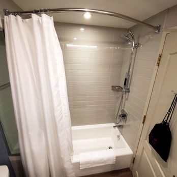 Quebec City Marriott Downtown - Bathroom - Hotels Near Me - Quebec City, Quebec Quebec City Marriott Downtown - Bathroom - Hotels Near Me - Quebec City, Quebec