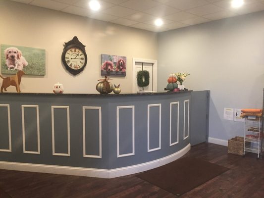 TAILS INN THE CITY - Updated July 2026 - 20 Photos & 17 Reviews - 7786 ...