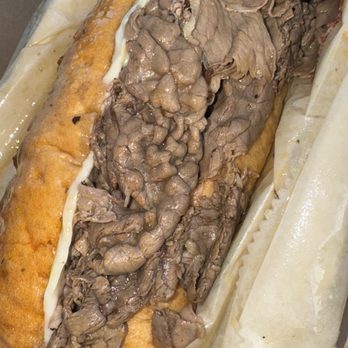 Matt & Mo's - Dipped Italian Beef Sandwich - Food Trucks Near Me - Hazel Park, Michigan