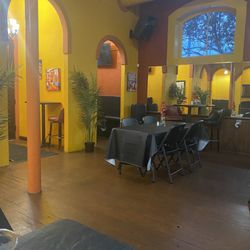 Marie’s Caribbean creole - Inside