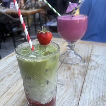 L’Avenue - Breakfast & Brunch Near Me - Toronto, Ontario