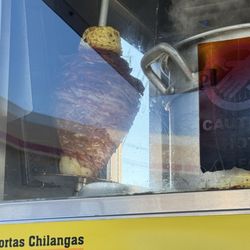Los Carnalitos - Al pastor trompo