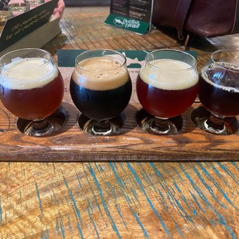 Dogfish Head Milton Brewery - Beer flight - Breweries Near Me - Milton, Delaware Dogfish Head Milton Brewery - Beer flight - Breweries Near Me - Milton, Delaware