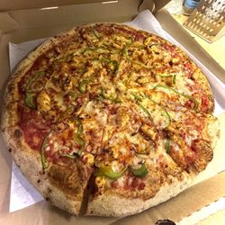 Val's Pizza and Subs - Thai Chicken Pizza Large