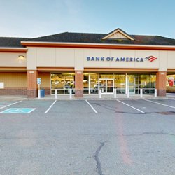 Bank of America Financial Center - Storefront