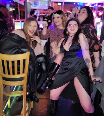 Lizard Lounge by null