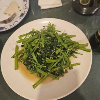Huong Xuan - Rau Muong Xao Toi/Rau Muống Xào Tỏi. Water spinach. $17.95. Standard - Vietnamese Near Me - Jackson Heights, New York