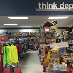 Brockton Marshalls -- Westgate Mall : 544 Westgate Drive, Brockton Interior