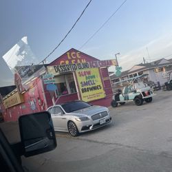 Desserted Island Ice Cream - Outside