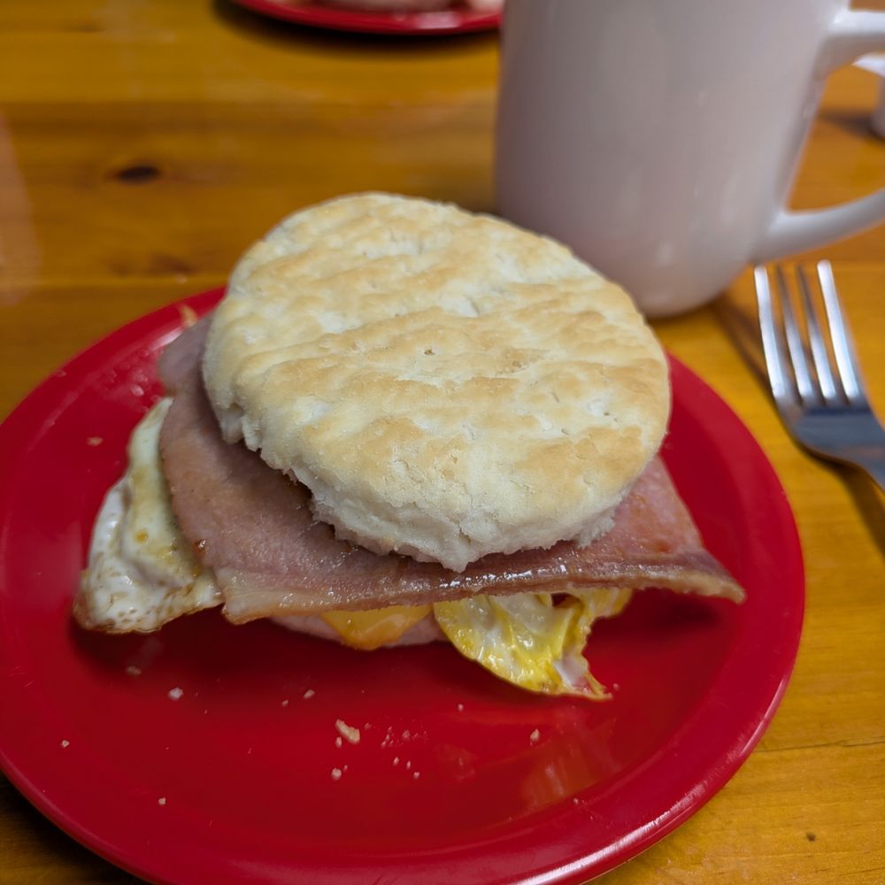 Ma & Pa Diner - Ham breakfast sandwich and coffee - Diners Near Me - Cave City, Kentucky Ma & Pa Diner - Ham breakfast sandwich and coffee - Diners Near Me - Cave City, Kentucky
