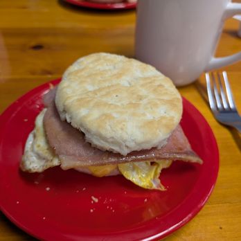 Ma & Pa Diner - Ham breakfast sandwich and coffee - Diners Near Me - Cave City, Kentucky Ma & Pa Diner - Ham breakfast sandwich and coffee - Diners Near Me - Cave City, Kentucky