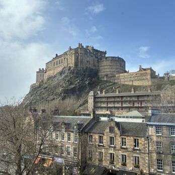 Apex Grassmarket Hotel - Morning view of Edinburgh Castle from the hotel room - Hotels Near Me - Edinburgh, EDH Apex Grassmarket Hotel - Morning view of Edinburgh Castle from the hotel room - Hotels Near Me - Edinburgh, EDH