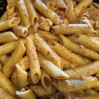 Fratelli's Pizza Kitchen - Penne with vodka sauce, and grilled chicken - Pizza Near Me - Henderson, Nevada