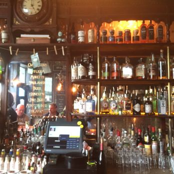 Peruke & Periwig - Cocktail Bars Near Me - Dublin, D