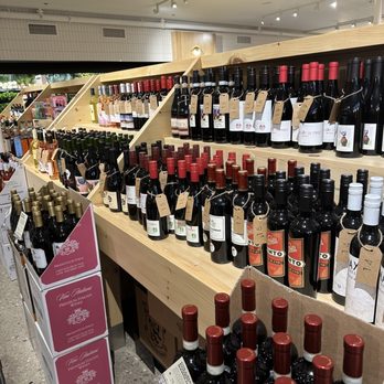 Littletons Market - Wines - Grocery Near Me - Upper Arlington, Ohio Littletons Market - Wines - Grocery Near Me - Upper Arlington, Ohio
