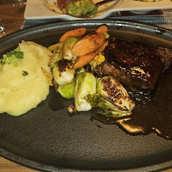 Bistro 101 - Braised Short Ribs 8/10 - American Near Me - Rohnert Park, California Bistro 101 - Braised Short Ribs 8/10 - American Near Me - Rohnert Park, California
