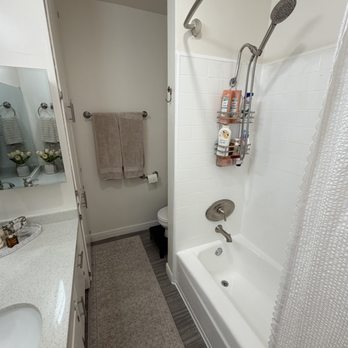 Nestwell Cleaning - Perfect for my wife to relax in the bathtub. - Home Cleaning Near Me - Torrance, California Nestwell Cleaning - Perfect for my wife to relax in the bathtub. - Home Cleaning Near Me - Torrance, California