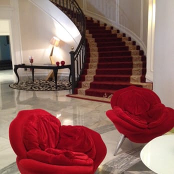 Gran Melia Colón - Now that's a chair - Hotels Near Me - Seville, SE