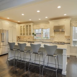 Sebring Design Build - A beautiful kitchen we remodeled in Downers Grove IL.