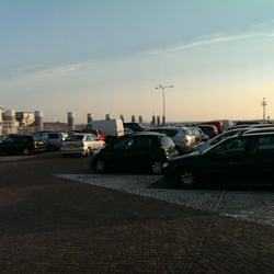 TESO - Gratis parkeren direct naast de terminal.